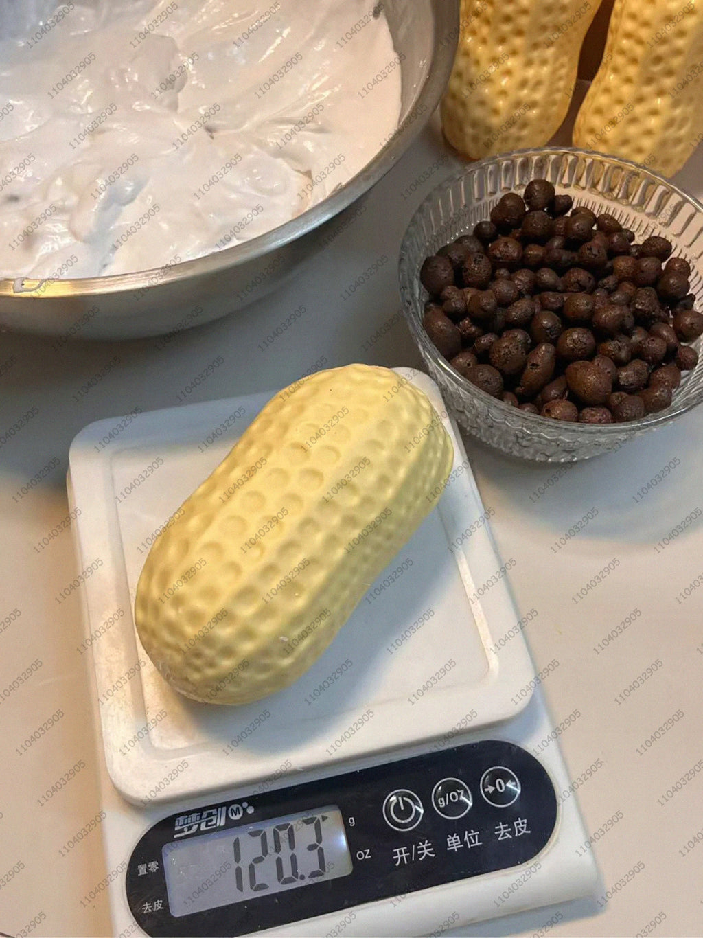 Crunchy Peanut Squishy